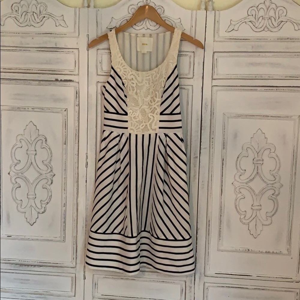 Navy and Ivory Striped  Midi Dress Size xs